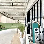 Natal Plaza